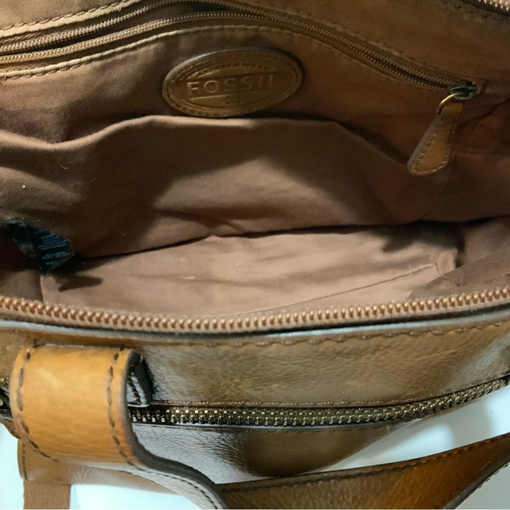 Fossil Crossbody Bag Soft cowhide Leather Purse Convertible Purse zipper - Picture 10 of 13